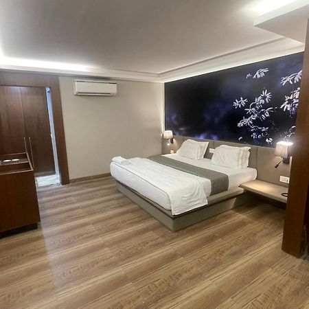 Lch Fitness Hotel Indore Ngoại thất bức ảnh