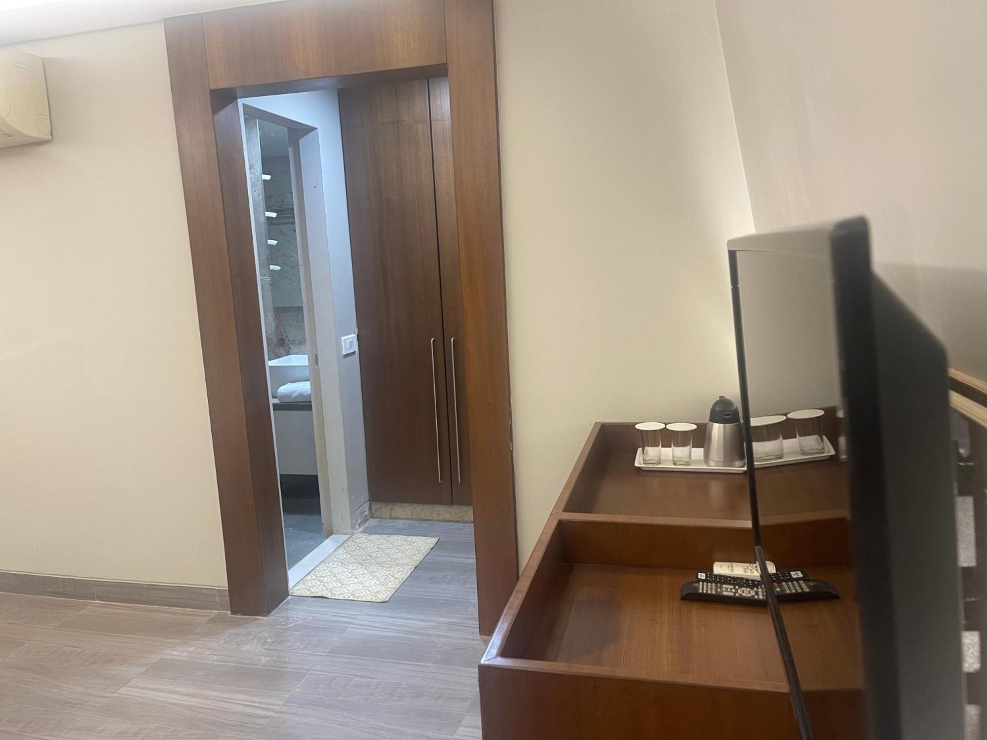 Lch Fitness Hotel Indore Ngoại thất bức ảnh